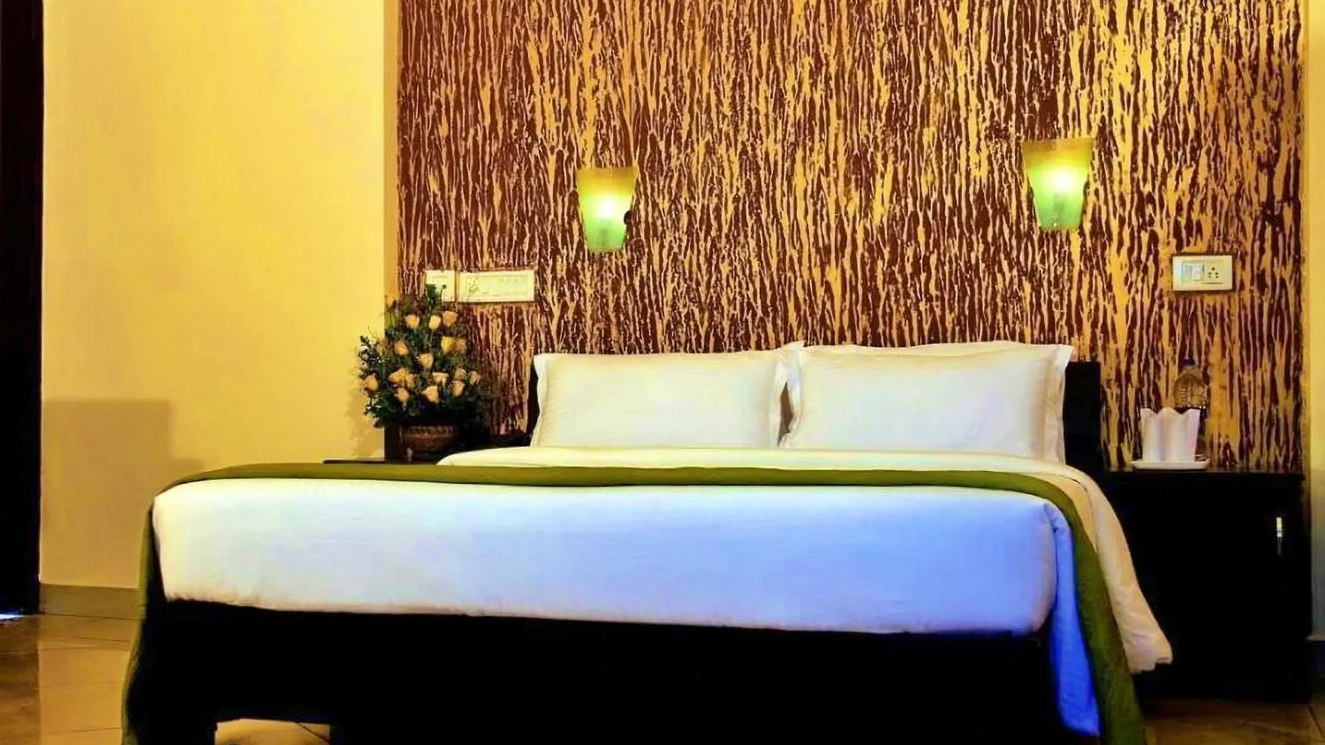 Hotel The View Munnar Anachal