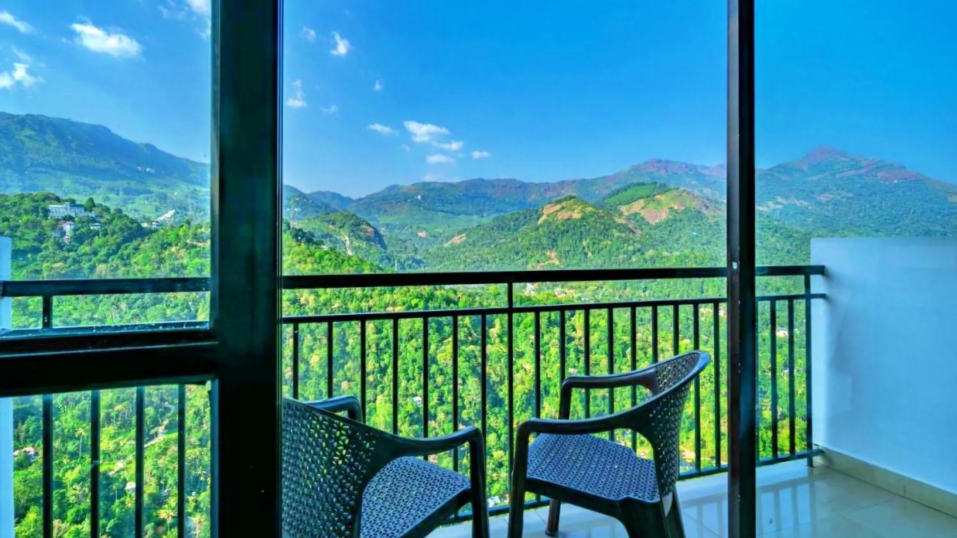 Hotel The View Munnar Anachal 3*,