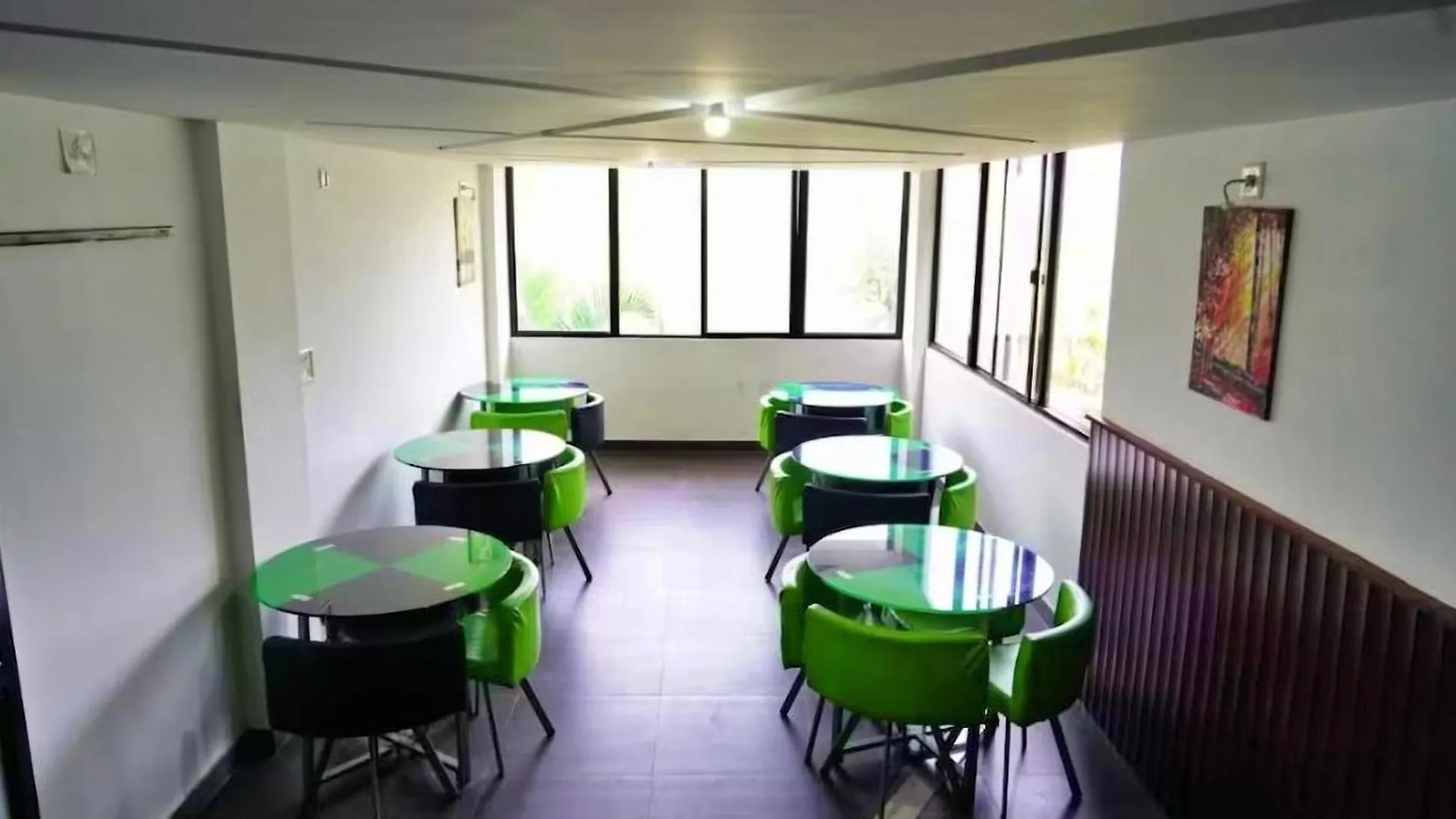 Hotel The View Munnar Anachal Indie